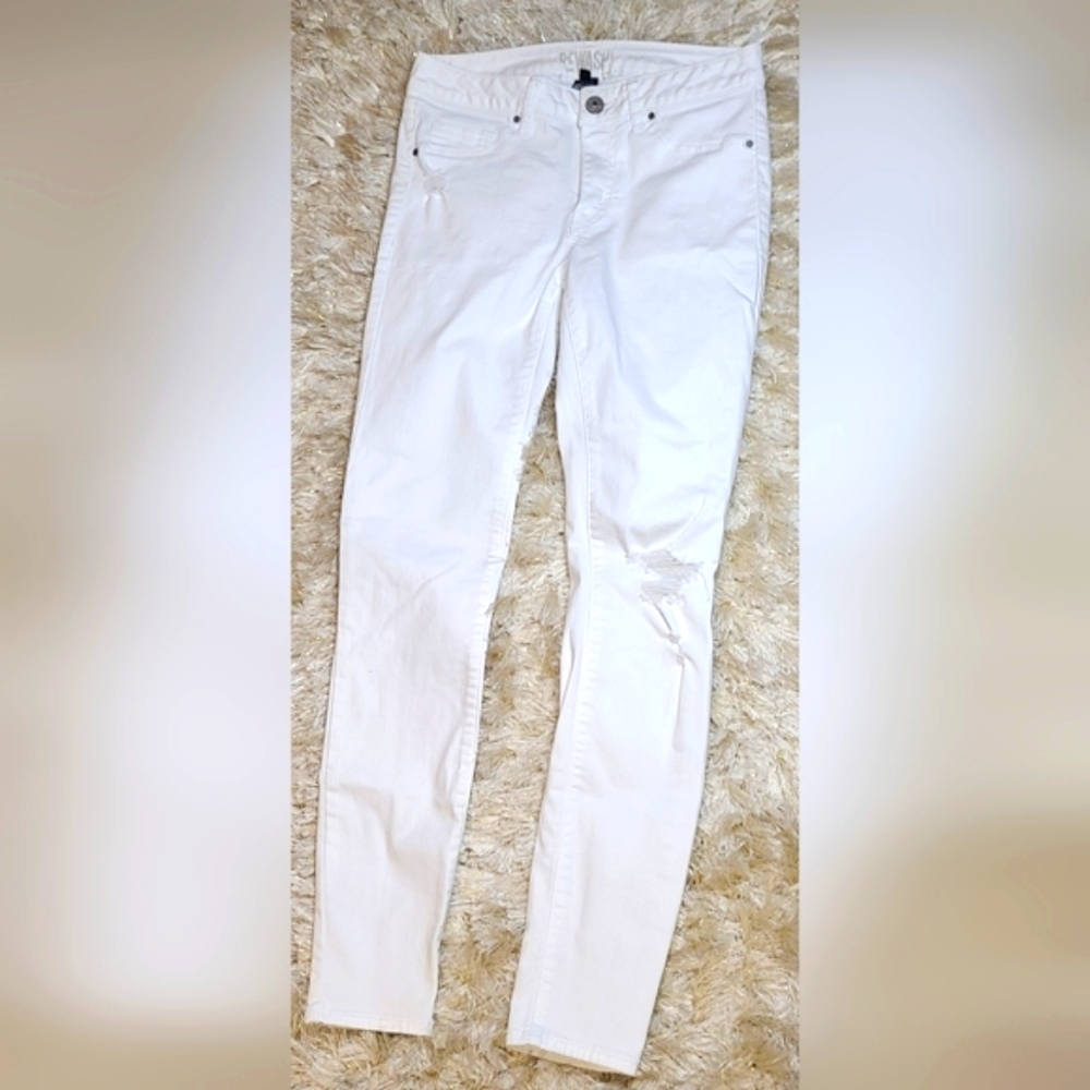 Women's White Denim Fitted Jeans Size 5/27 - Picture 2 of 8